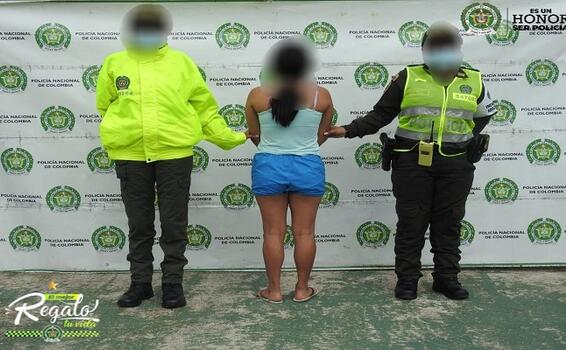 POLICÍA CAPTURÓ EN LETICIA A MUJER IMPLICADA EN LA MUERTE DE SU PAREJA SENTIMENTAL POLICÍA CAPTURÓ EN LETICIA A MUJER IMPLICADA EN LA MUERTE DE SU PAREJA SENTIMENTAL
