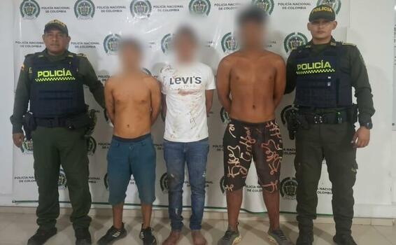 CAPTURADOS POR RIÑAS RECÍPROCAS CAPTURADOS POR RIÑAS RECÍPROCAS