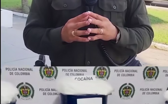 POLICÍA NACIONAL INCAUTA 200 KG DE COCAÍNA EN LETICIA AMAZONAS  POLICÍA NACIONAL INCAUTA 200 KG DE COCAÍNA EN LETICIA AMAZONAS