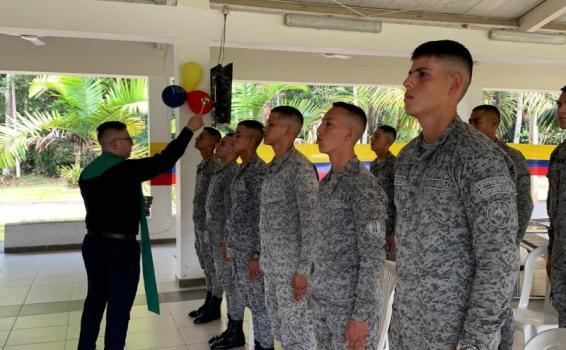 Soldados del Grupo Aéreo del Amazonas culminan su servicio militar
