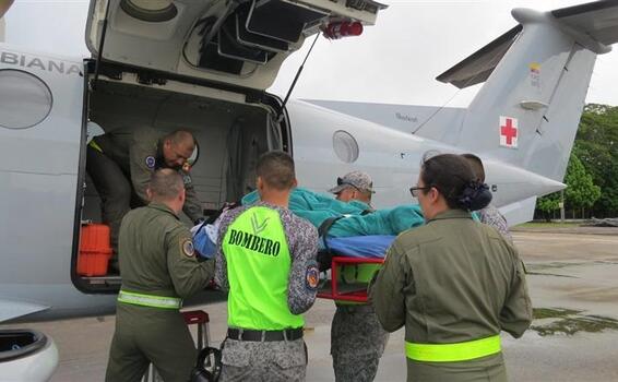 Adulta mayor en delicado estado de salud es trasladada en aeronave medicalizada Adulta mayor en delicado estado de salud es trasladada en aeronave medicalizada