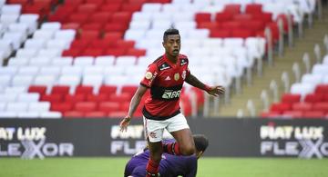 image for Flamengo supera desfalques e vence o América-MG no Maracanã