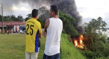 image for Homem ateia fogo em carro e joga no barranco da Comara