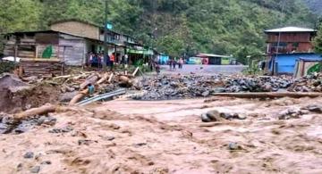 Rio por lluvias desvordado