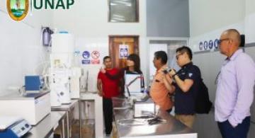 Personas en una universidad de Peru 