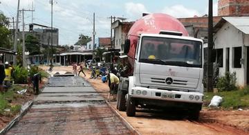 image for Estrada Perimental  no bairro Santa Rosa está recebendo o concreto armado