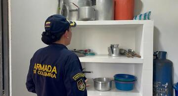 image for Armada construye comedor comunitario en puerto leguízamo