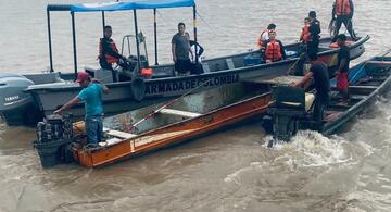 image for Rescatadas tres personas que naufragaban por el río Amazonas