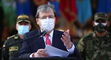 image for Exigen moción de censura contra Ministro de Defensa 