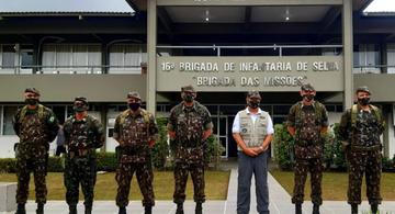 image for Brigada das Missões recebe comitiva de autoridades militares