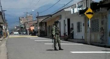 Calle de un pueblo colombiano