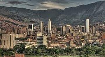 image for Cierre vehicular en la Avenida San Juan de Medellín por incidente de tránsito