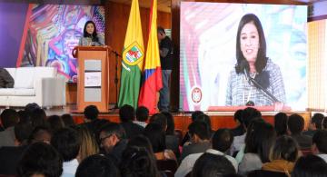 Magistrada Gloria Ortiz en una conferencia