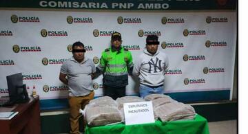 image for Camioneta transportaba 700 cartuchos de dinamita de manera ilegal