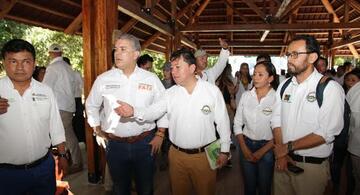 image for Fuertes críticas al evento del presidente en el Amazonas