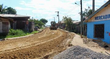 image for Prefeitura de Atalaia do Norte inicia recuperação de trecho crítico da rua