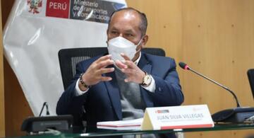 image for Ministro de Transportes arremete contra TV Perú