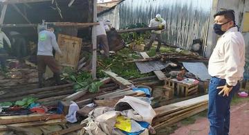 image for Casas afetadas por ventos fortes na cidade de Yurimaguas