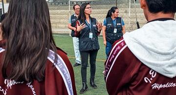 image for Padres de familia deben dedicar una hora de escucha activa a sus hijos