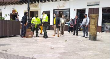 image for Indignación por maltrato a un abuelo por parte de habitante de calle