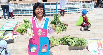 image for Estudiantes promovieron el consumo saludable de comidas en base a hortalizas