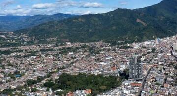 image for Acosador en moto persigue niñas a la salida del colegio del Tolima