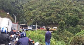 image for Ocupantes de 30 vehículos en la ruta Medellín fueron asaltados