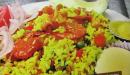 Plato con arroz y mariscos