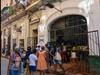 Comprando en el agro de La Habana Vieja! Cuba 