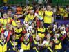 Deportistas colombianos en un estadio