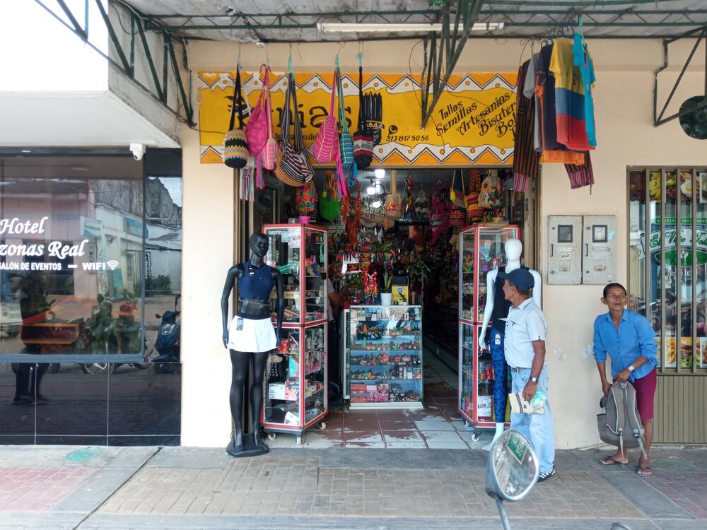 Etnias Semillas y Artesanías del Amazonas